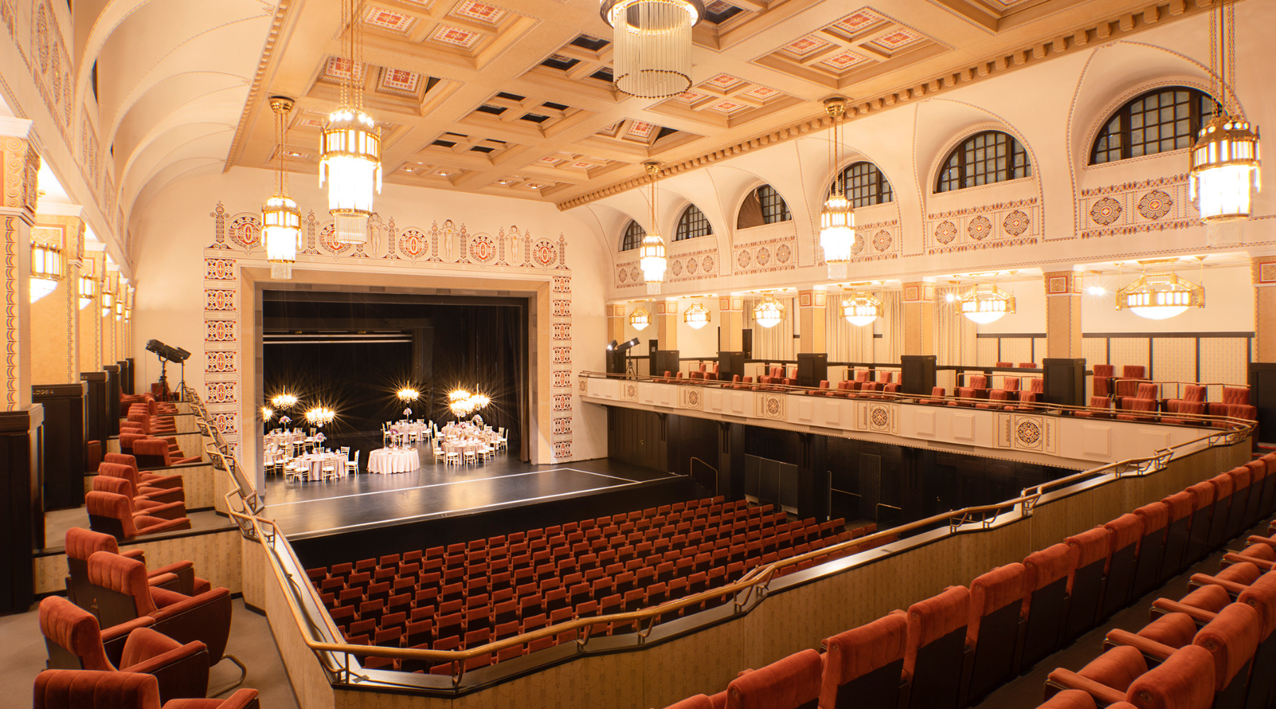 THEATER 2